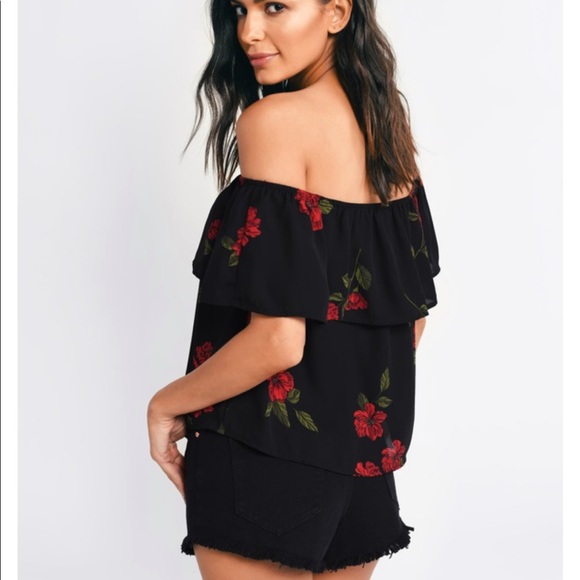 Tobi Black Off Shoulder Blouse - Picture 4 of 4